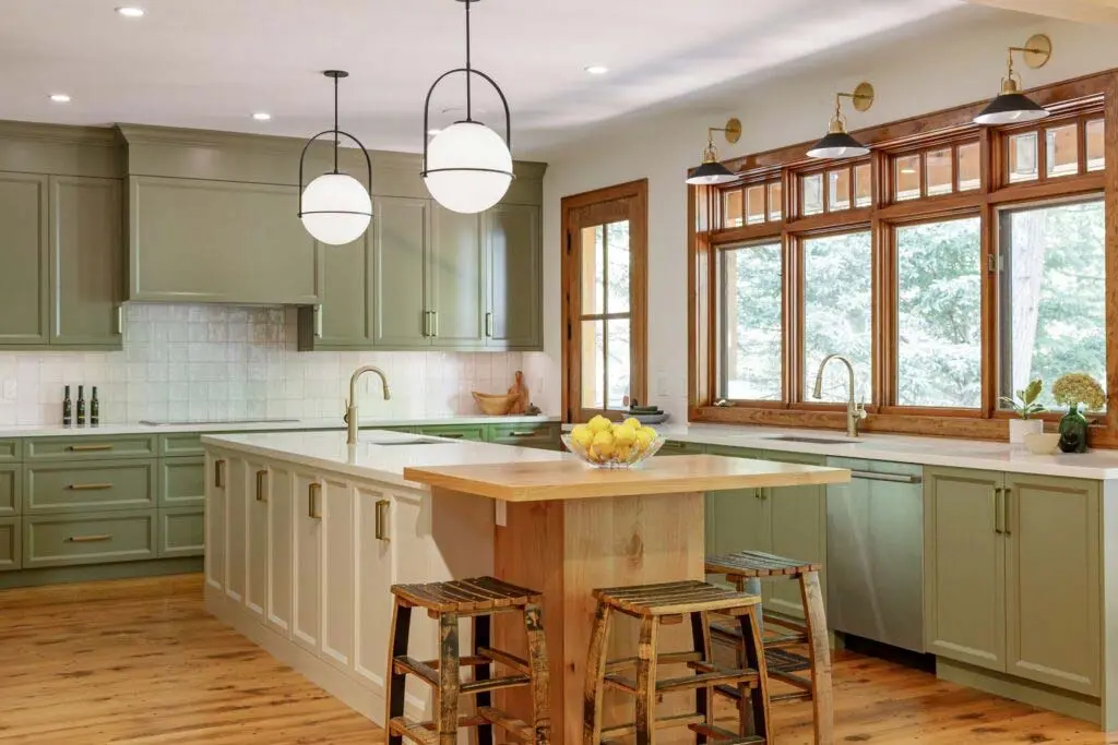 transitional_2-tone_olive+white_shaker.webp