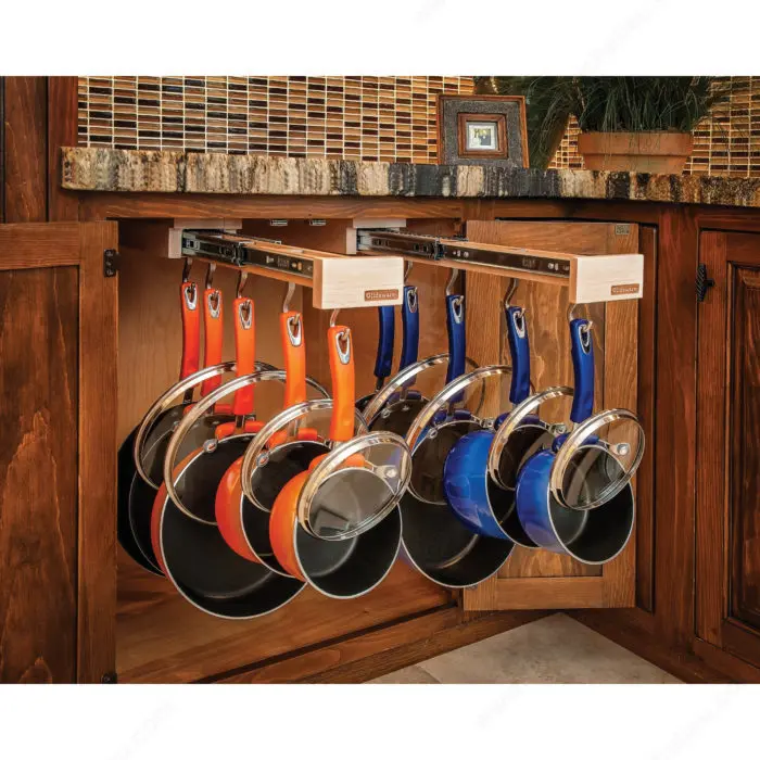 Hanging Pan_704.webp
