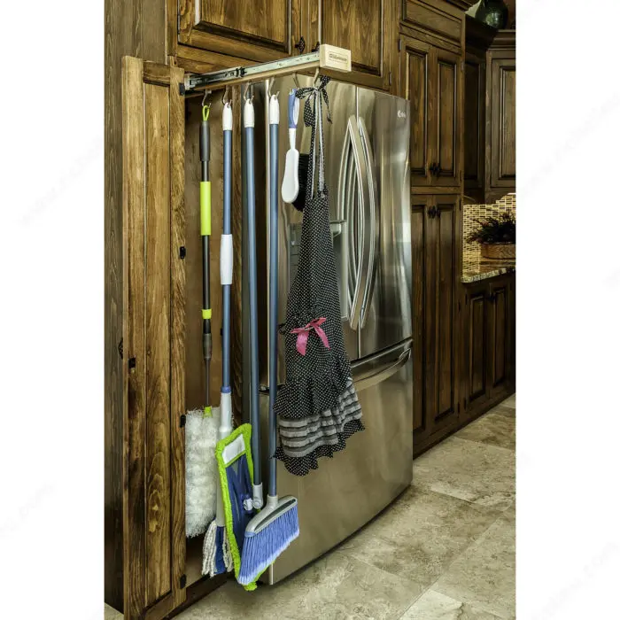 Broom-pull-out_702.webp