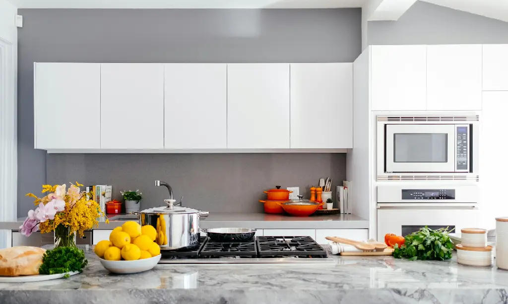 unsplash_GliaHAJ3_5A_flat slab cabinet door face.jpg.jpg.webp